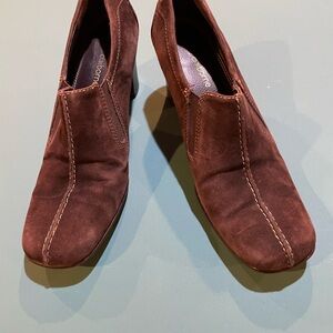 Liz Claiborne Dark Brown Suede Heels